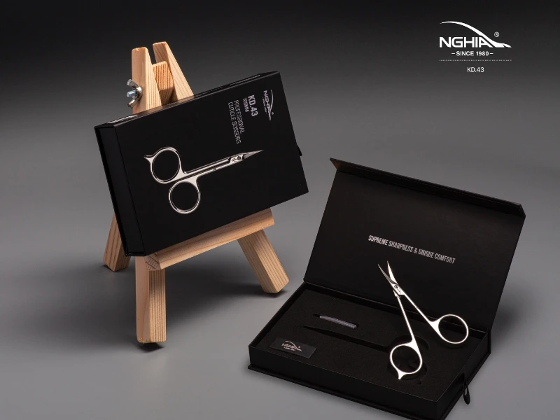 PRODAJA ALATA PRIBORA OPREME I KOZMETIKE